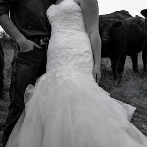 Oleg Cassini Cream Dress